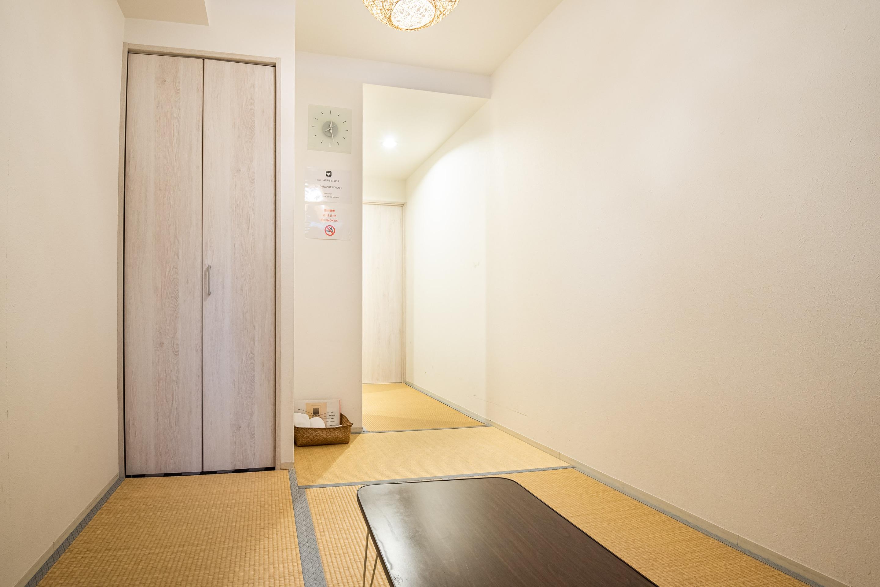 Ferienwohnung Tabist Gloire Ōsaka Exterior foto