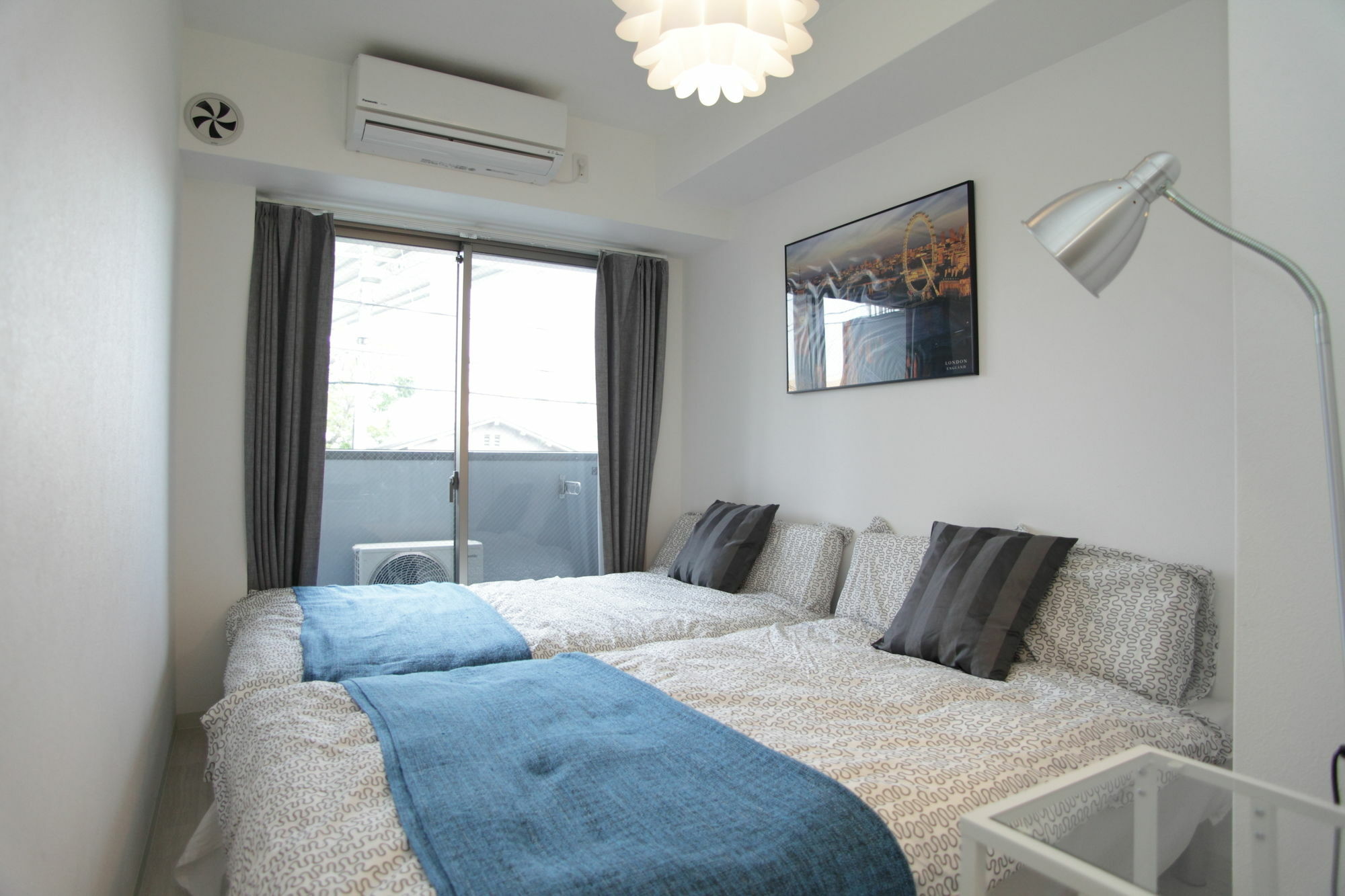 Ferienwohnung Tabist Gloire Ōsaka Exterior foto